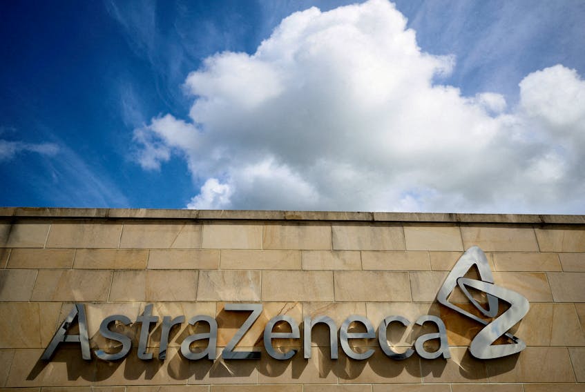 (Reuters) - British drugmaker AstraZeneca on Tuesday said it will pay $425 million to settle product liability litigations related to acid-reflux medicine Nexium and heartburn drug Prilosec in the