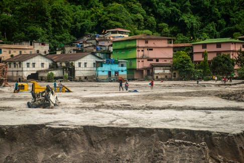 By Subrata Nag Choudhury and Aftab Ahmed KOLKATA/NEW DELHI (Reuters) -At least 40 people were killed after a glacial lake burst its banks and triggered flash floods this week in the Indian Himalayas,