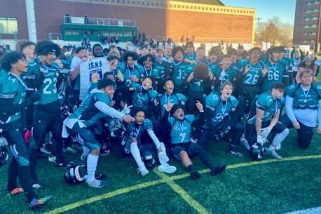 N.S. HIGH SCHOOL FOOTBALL CHAMPIONSHIP: Ayres Perry scores three touchdowns as Auburn Drive soars past Bay View