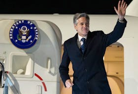 US Secretary of State Antony Blinken boards his airplane prior to departure from Skopje International Airport in Skopje, North Macedonia, November 29, 2023.   SAUL LOEB/Pool via REUTERS
