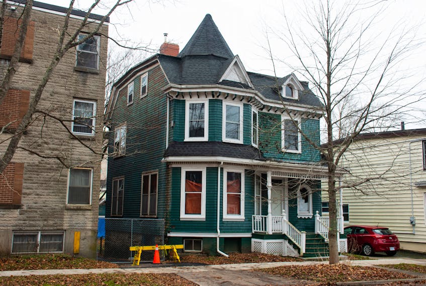 This house on Edward Street, pictured here on Tuesday, Nov. 28, 2023, is owned by Dalhousie who wants to demolish the building.
Ryan Taplin - The Chronicle Herald