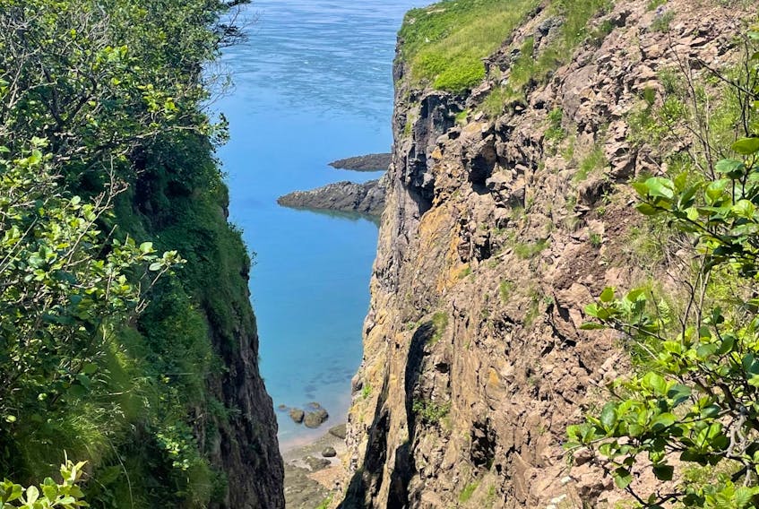  A hike at Cape Split Provincial Park is rewarded with one of Nova Scotia’s most spectacular views. ROB LONGLEY/TORONTO SUN