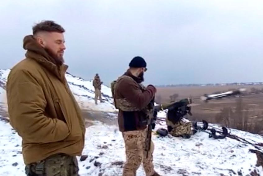  A soldier in Ukraine fires a Javelin missile. Canadian James Challice says he is impressed at how quickly Ukrainians have learned different weapons systems.