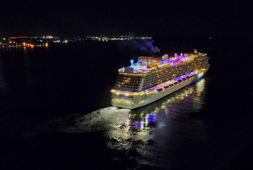 FOR NEWS STANDALONE:
The cruise ship, Norwegian Breakaway, is seen as it leaves the city and into the darkness towards NYC during a Friday evening departure in Halifax Friday November 4, 2022.

TIM KROCHAK PHOTO