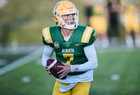 University of Alberta Golden Bears quarterback Eli Hetlinger is participating in the 2023 Canadian Football League national combine in his hometown of Edmonton as an underclassman.
