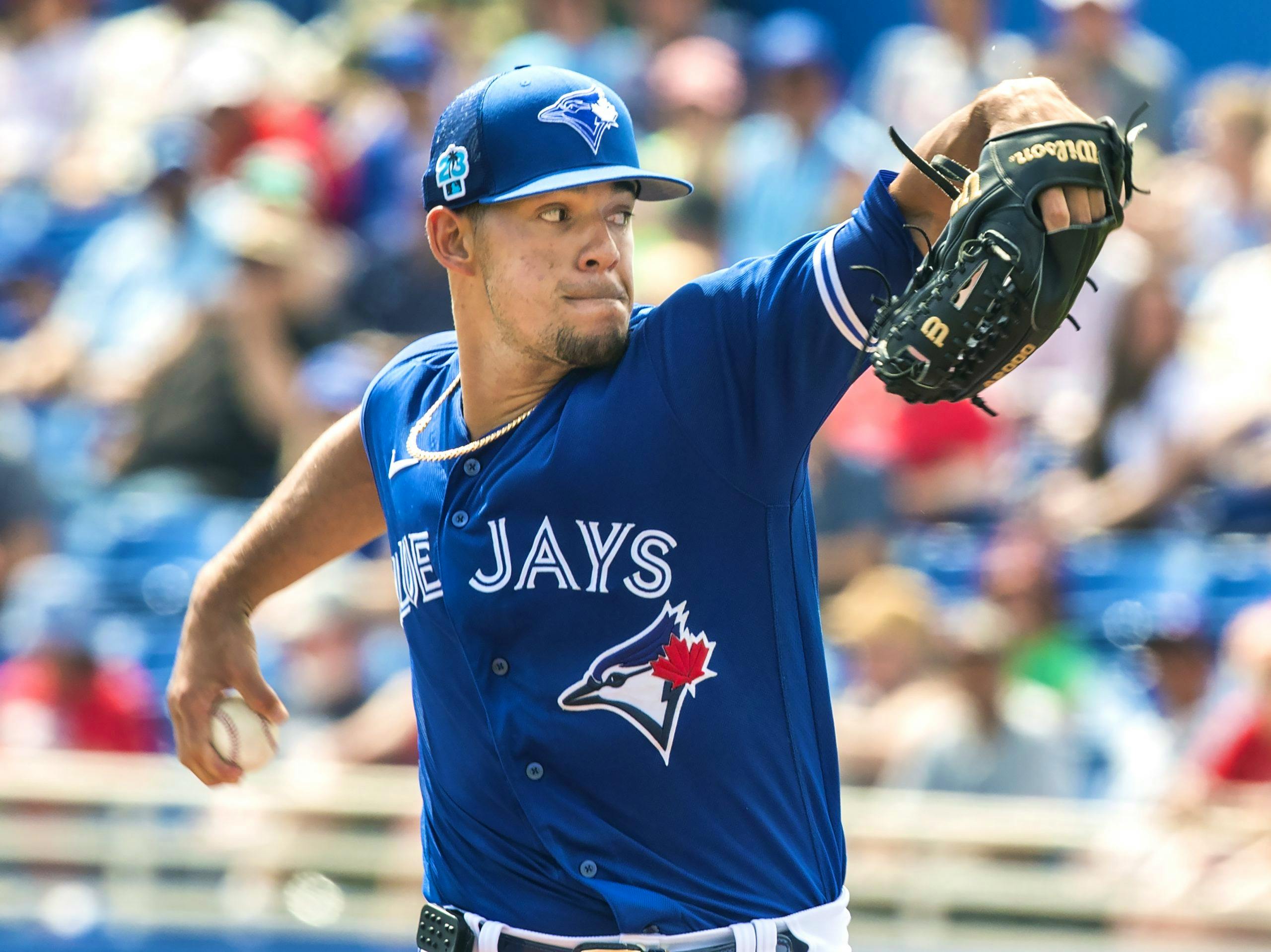 Jose Berrios agrees to seven-year deal with Blue Jays to raise his