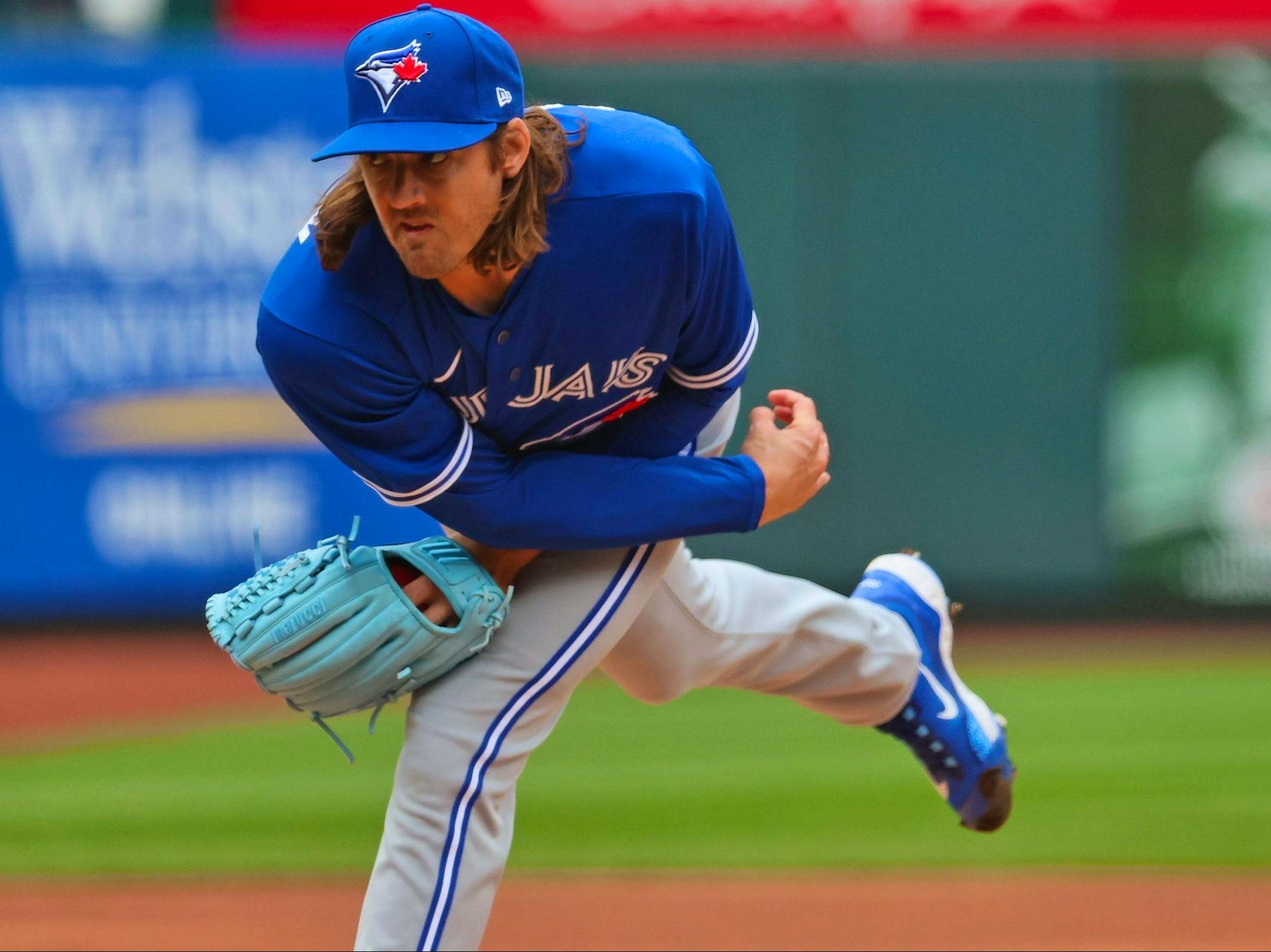 Blue Jays' bats give Kevin Gausman some help against Nationals