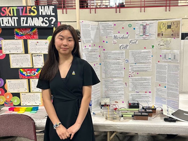 How to Help Your Kid Win a Science Fair