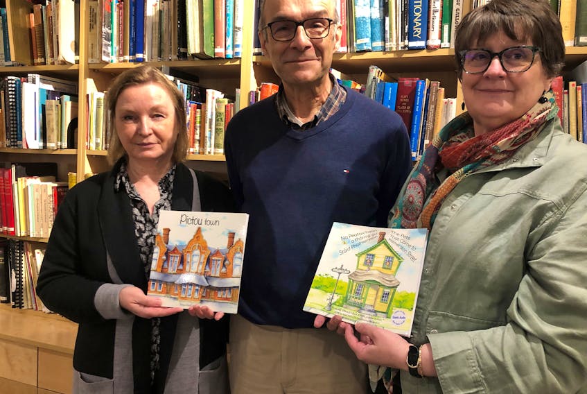 Teresa MacKenzie, John Blackwell and Laurie Stanley-Blackwell have just launched two books, first Pictou Town and now The Pets that Came to Palmerston Street. The latter features English and Gaelic text. Rosalie MacEachern