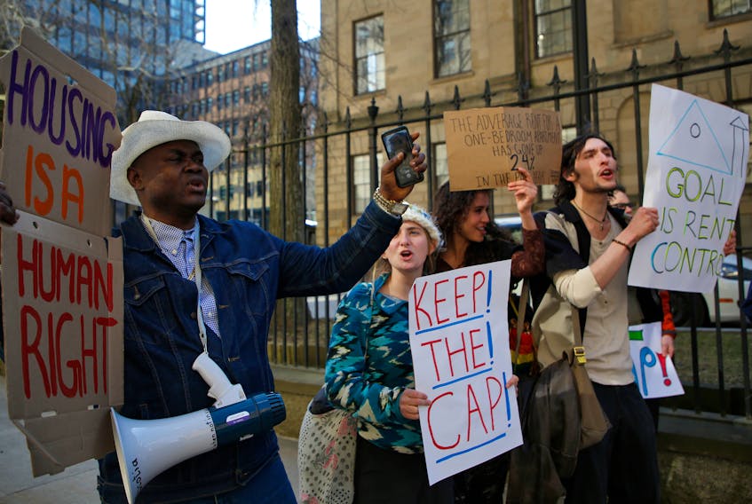 FOR NEWS STORY/STANDALONE:
Abour 50 Housing activists students and members of Dalhousie Mutual Aid Society, hold a rally to extend the rent cap, in front of Province House Tuesday March 21, 2023.

TIM KROCHAK PHOTO