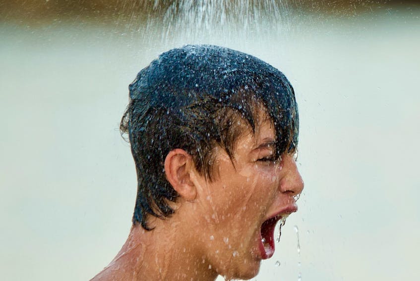 How cold showers and icy baths can aid in weight loss is fascinating. Tim Wilson/Unsplash