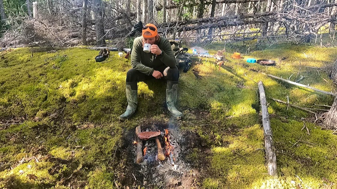 Cooking over a campfire: Newfoundland outdoorsman shares his tips