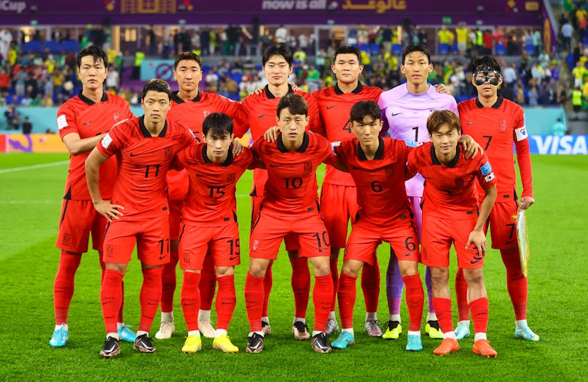 Soccer-Korean FA apologise for selecting player with drunk driving  conviction
