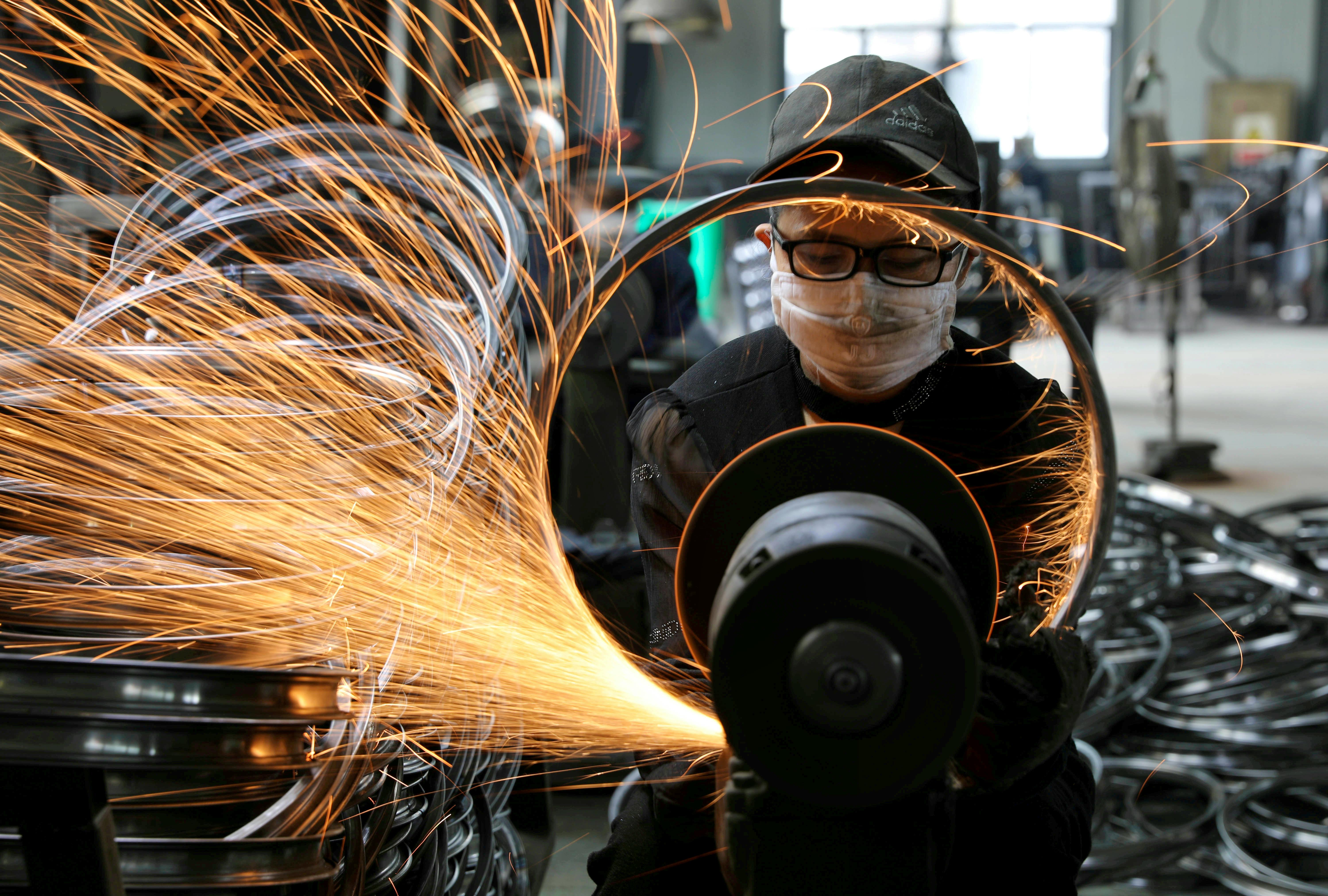 China industrial profits fall in H1 | SaltWire