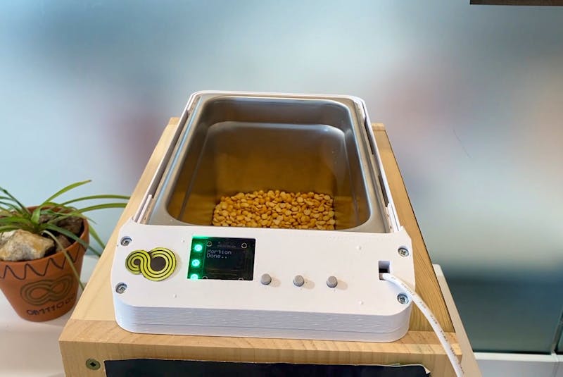 Inverte’s food and ingredient containers are equipped with a scale and a sensor to assist with intelligent portioning. - Contributed