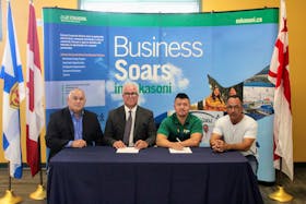 Eskasoni First Nation Chief Leroy Denny, and Bear Head Energy Managing Director Paul MacLean sign a Memorandum of Understanding to cooperate on Bear Head’s proposed green hydrogen and ammonia production, storage, and loading facility.