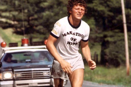Terry Fox, Darryl Sittler and the Leafs shared a Marathon of Hope moment