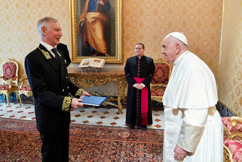 By Philip Pullella (Reuters) - Pope Francis welcomed Russia's new ambassador to the Vatican on Monday and the envoy said the pontiff told him he was determined to forge ahead with his peace and