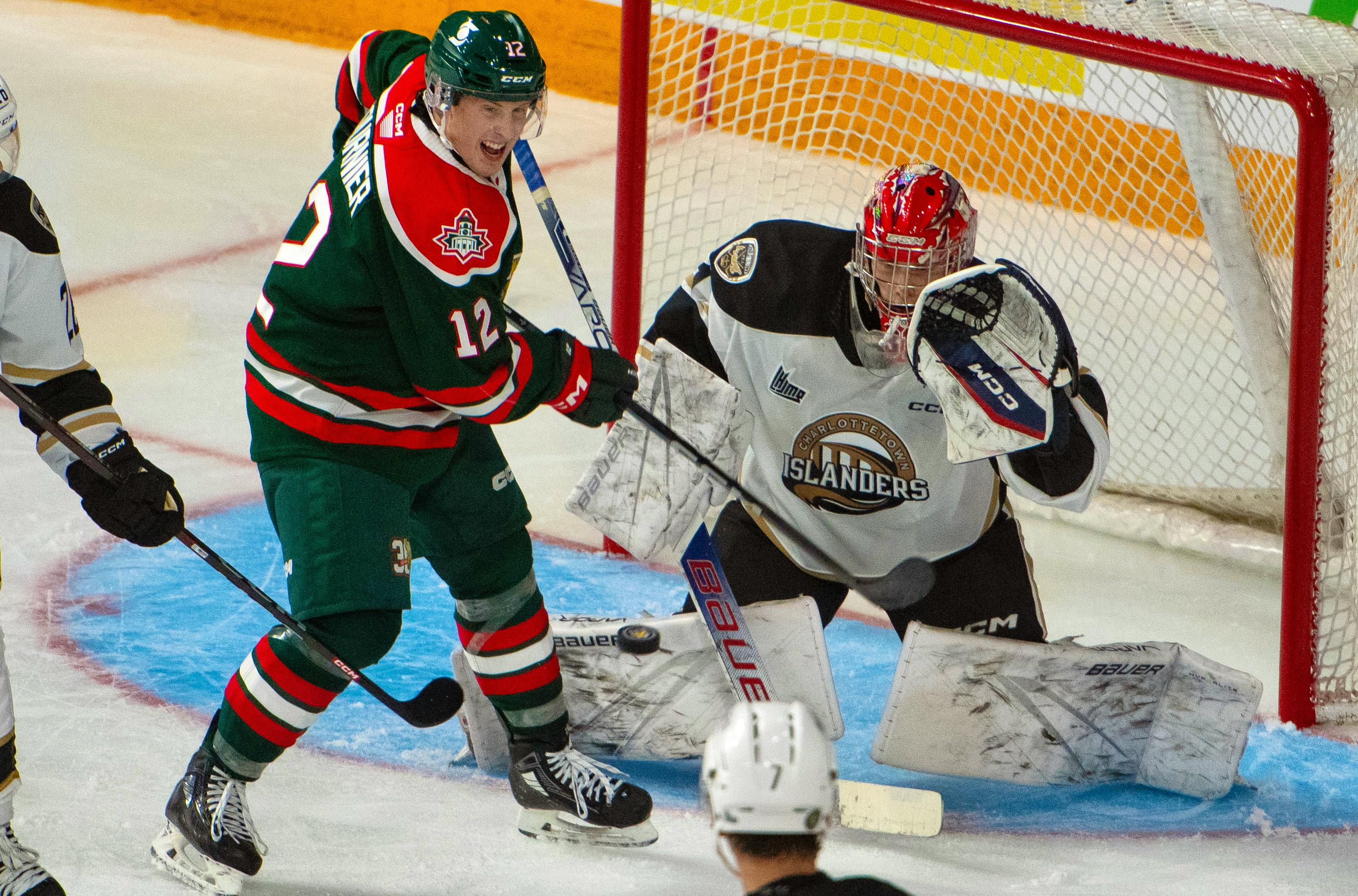 Nathan MacKinnon reflects on time with Mooseheads at jersey