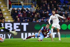 BURNLEY, England (Reuters) -Manchester United captain Bruno Fernandes struck a sublime volley to earn a 1-0 victory at Burnley in the Premier League on Saturday as Erik ten Hag's side ended a