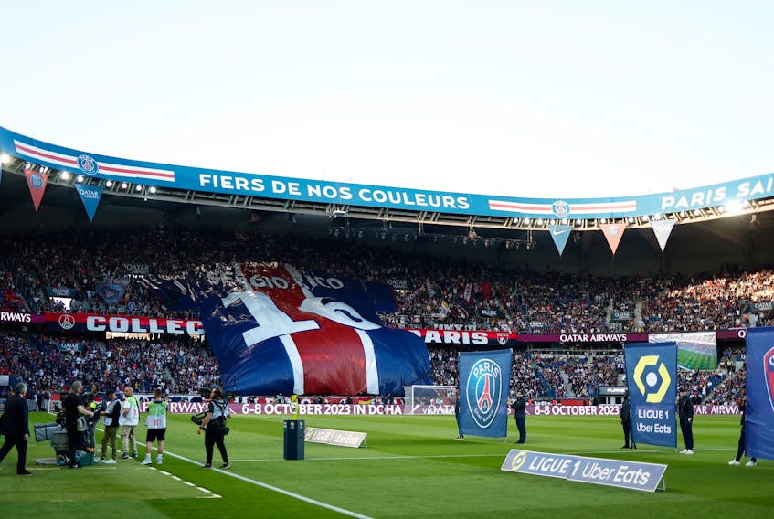 PARIS (Reuters) - Paris St Germain should make a formal legal complaint against their fans responsible for homophobic chants during the Ligue 1 game against visiting Olympique de Marseille at the