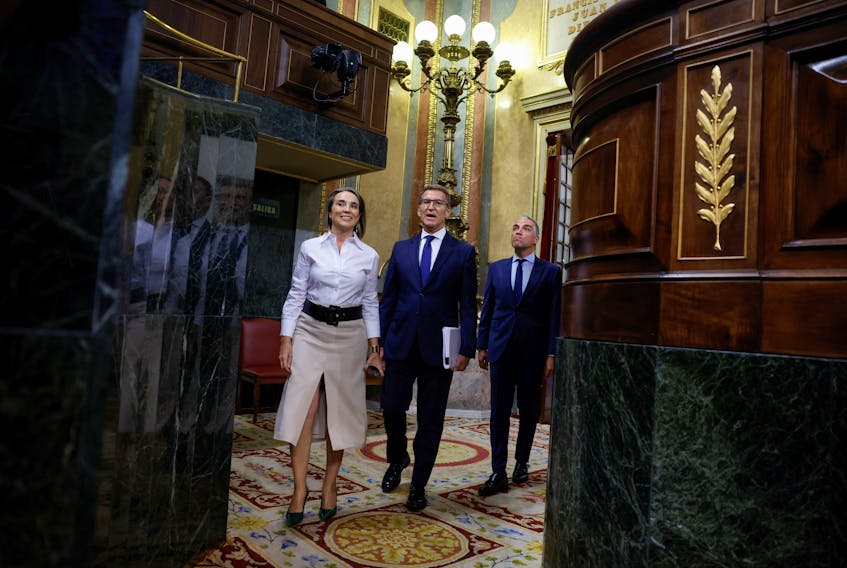 By Belén Carreño and Emma Pinedo MADRID (Reuters) - Spain's rightwing opposition leader Alberto Nunez Feijoo on Tuesday launched a likely fruitless bid to form a government following an election in
