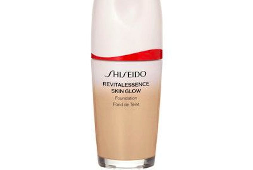  Shiseido Revitalessence Skin Glow.