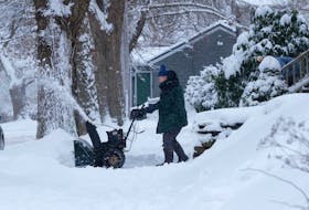 FOR STORM FOLO:
An Oxford Street resident uses their snowblower following the first winter storm of the year in Halifax Monday January 29, 2024.

TIM KROCHAK PHOTO