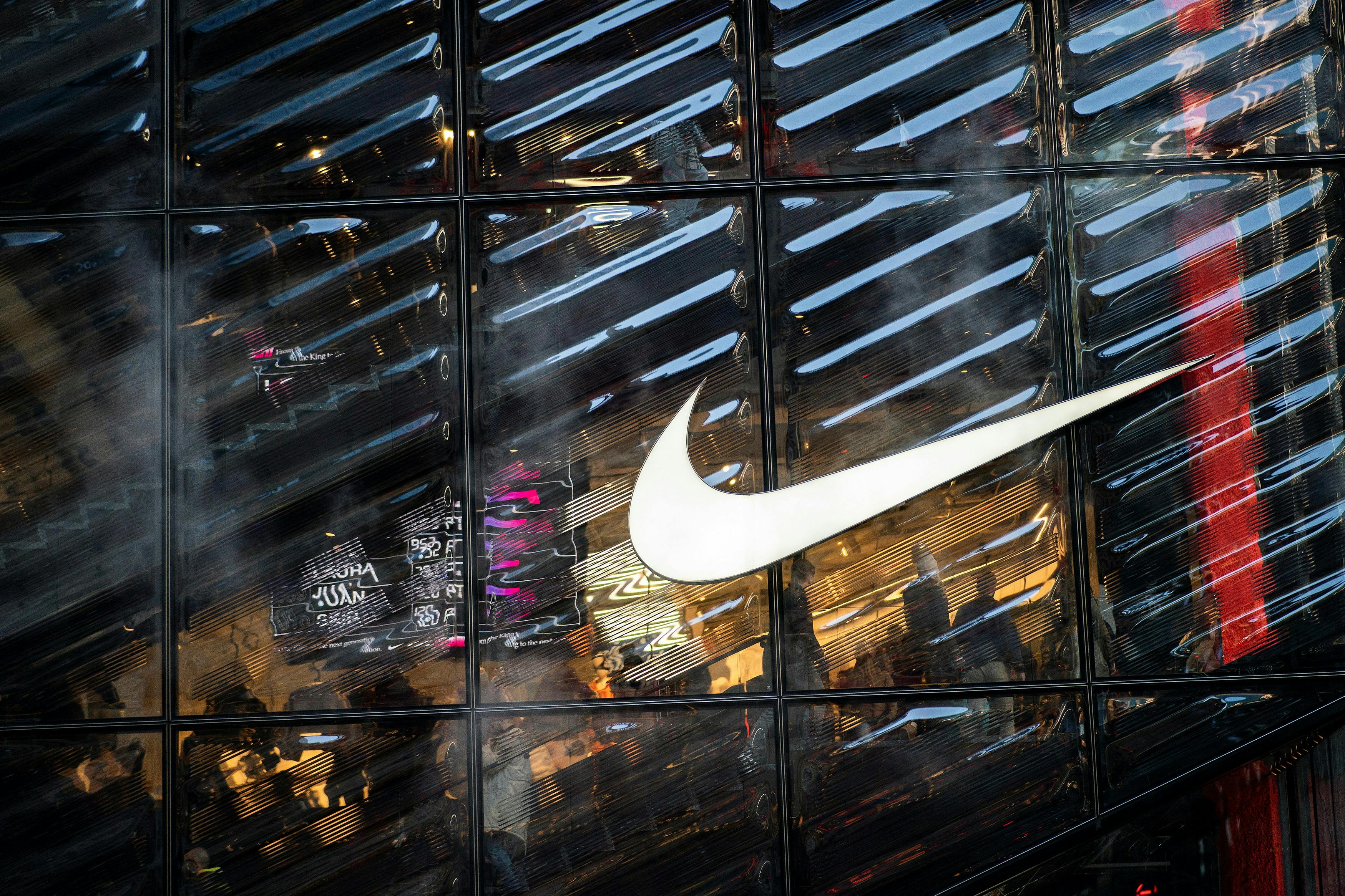 Nike 5eme hotsell avenue new york