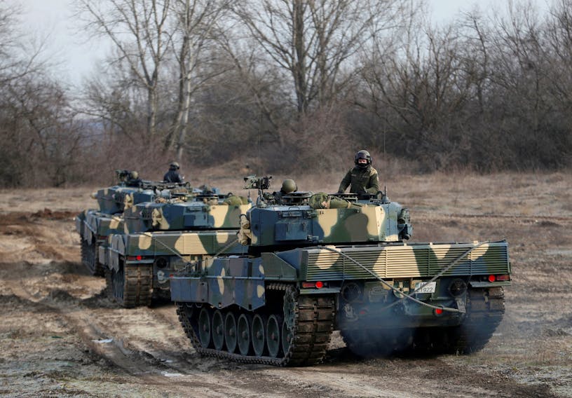 Czechs in talks to secure up to 30 more Leopard 2A4 tanks from