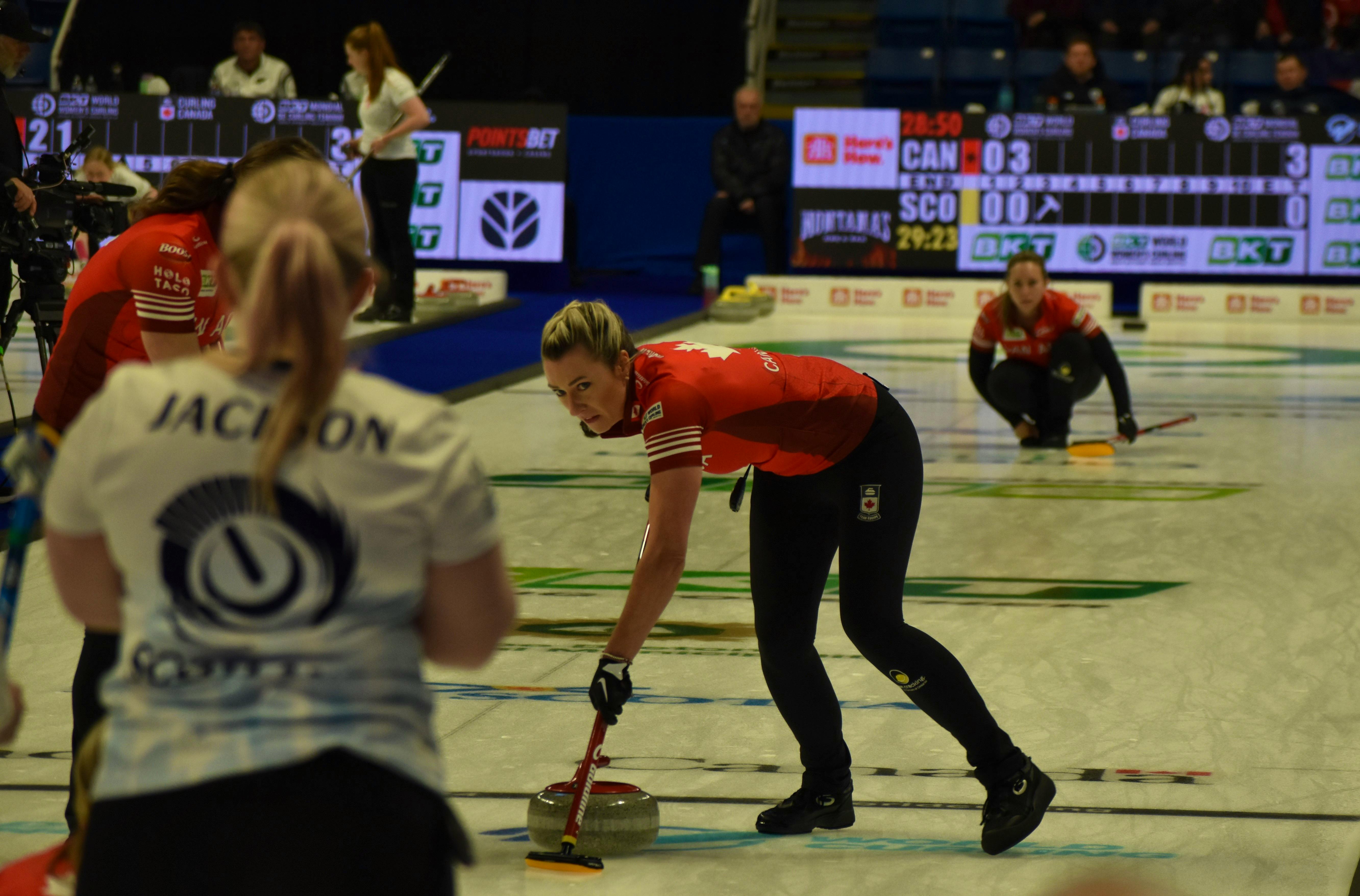 Canada's Homan beats South Korea's Gim to reach final at world curling  championship - Yahoo Sports