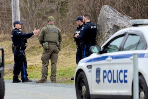 Halifax regional police confer behind the mainland common ballfield in Halifax Monday April 15, 2024. Halifax Regional Police is investigating a stabbing that occurred today in Halifax.
 
At approximately 11:45 a.m. officers responded to a report of an injured person in the area of the 300 block of Lacewood Drive. A youth had been stabbed by another youth, and the suspect fled the area on foot. The victim was taken to hospital for treatment of non-life-threatening injuries.

TIM KROCHAK PHOTO