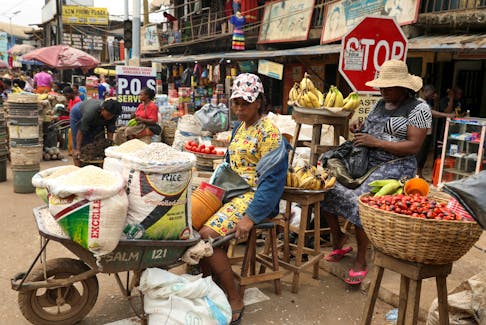 Street vendors wait for customers at an open market, ahead of Nigeria's Presidential election in Awka, Anambra state, Nigeria February 23, 2023.