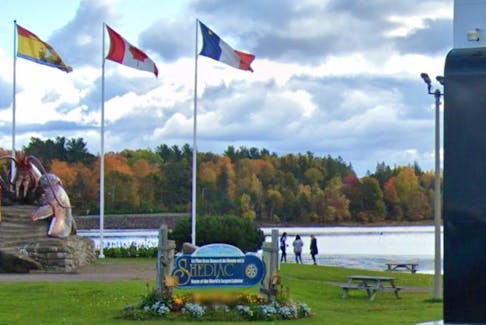 The Town of Shediac is aiming to become Canada's first net-zero town by 2035 and will use more than $200,000 in federal and provincial funding to develop an action plan for the process.