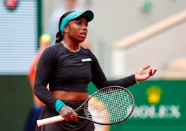 Tennis - French Open - Roland Garros, Paris, France - May 27, 2024 Sachia Vickery of the U.S. reacts during her first round match against Tunisia's Ons Jabeur