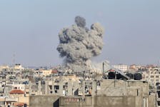 Smoke rises following Israeli strikes, amid the ongoing conflict between Israel and the Palestinian Islamist group Hamas, in Rafah in the southern Gaza Strip May 6, 2024.