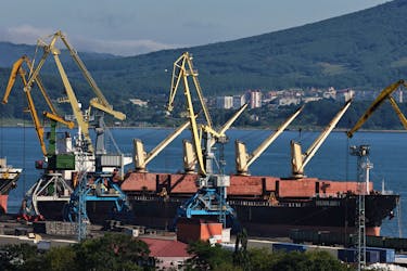 A view shows the Yan Dun Jiao 1 bulk carrier in the Vostochny container port in the shore of Nakhodka Bay near the port city of Nakhodka, Russia August 12, 2022.