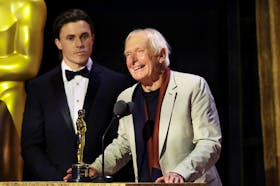 Director Peter Weir accepts his honorary Oscar at the 13th Governors Awards in Los Angeles, California, U.S., November 19, 2022.