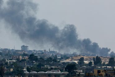 Smoke rises following Israeli strikes during an Israeli military operation in Rafah, as seen from Khan Younis, in the southern Gaza Strip, May 28, 2024.