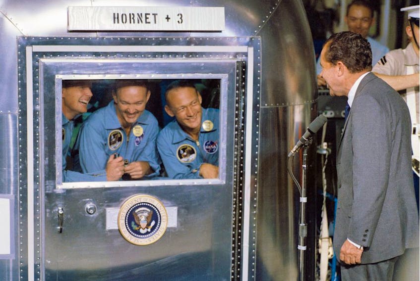  U.S. President Richard Nixon welcomed the Apollo 11 astronauts aboard the USS Hornet, the prime recovery ship for the historic Apollo 11 lunar-landing mission. Flight surgeon Dr. Bill Carpentier and engineer John Hirasaki stayed with the flight crew in the Mobile Quarantine Facility for five days.