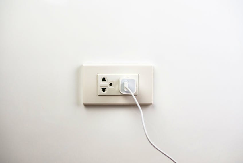 96772729_l_cell phone charge plug -123RF Stock Photo
