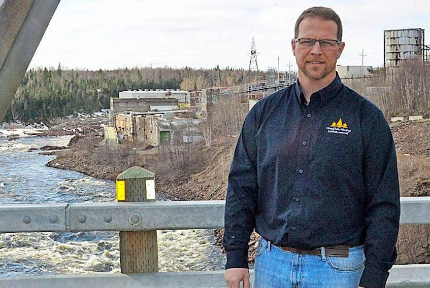 Mayor Barry Manuel is concerned with the amount of time it is taking the provincial government to make a decision on a memorandum of understanding. Newgreen Technology has requested the allocation of 285,000 cubic meters of fiber for a proposed Biofuel plant in Botwood.