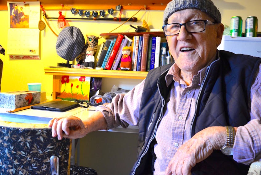 Lewis Sawler is a people person and at 93 years old he’s still a vital force with a big personality, broad smile, and the need to keep his hands and mind busy all the time. For a brief time, he was a soldier during the Second World War, ready to defend Canada.
