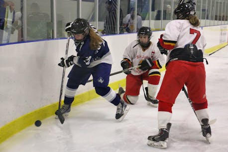 Avon View’s sharpshooter Zoey Rafuse nets two hockey awards as Windsor team celebrates successful season