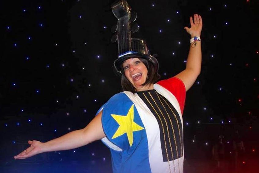 The mascot Acazing (played by Amy Richard) invites all people with performing talent to enter the Acazing Talent Competition, which will take place Thursday, Aug. 29, at the Evangeline Recreation Centre in Abram-Village. (Photo : La Voix acadienne)