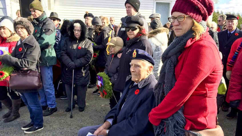 
Second World War veteran Gordon Smith and his granddaughter Sabrina Smith watch the Remembrance Day ceremony in Seabright on Nov. 11. - Andrew Rankin
