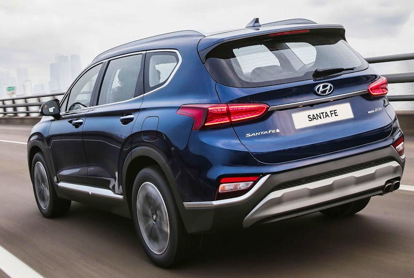 
The 2019 Santa Fe comes in front- or all-wheel drive, with two different engines 2.4-litre turbocharged 2.0-litre four A new eight-speed automatic transmission replaces the six-speed used previously. - Hyundai
