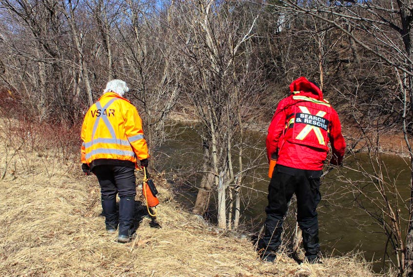 
Valley Search and Rescue volunteers work along the shore of the Cornwallis River in Kentville Thursday diuring the fourth day of a search for a missing North Kentville man. Joshawa Bentley, 29, hasn't been seen since Saturday night. - Ian Fairclough
