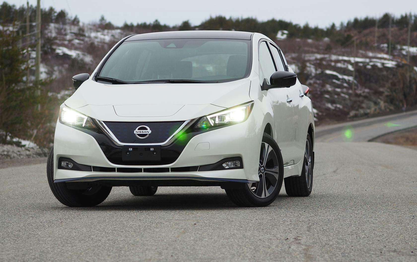 2020 leaf range deals km