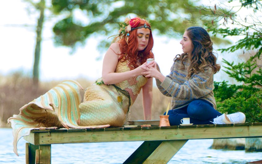 Short film a tail of mermaids, immigration and sexuality in Nova